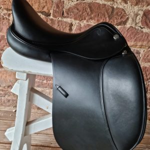 Prestige Venus basic Dressursattel 17"